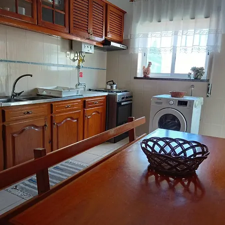 Konukevi Casa Afonso Guesthouse Ferrel (Leiria)